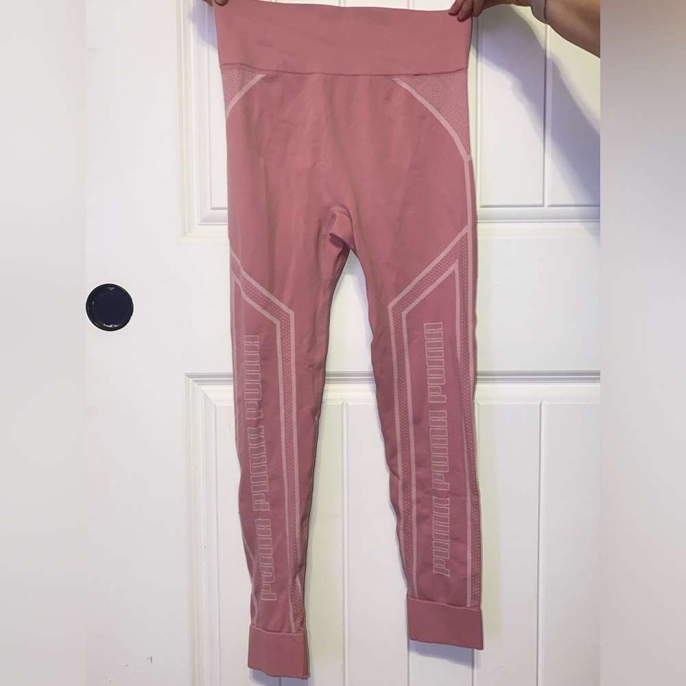Puma Size Medium Leggings